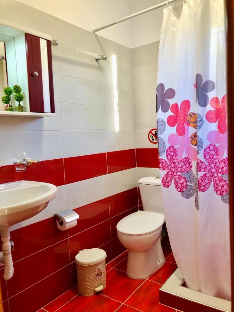 Artur Apartments Himare Bilik gambar